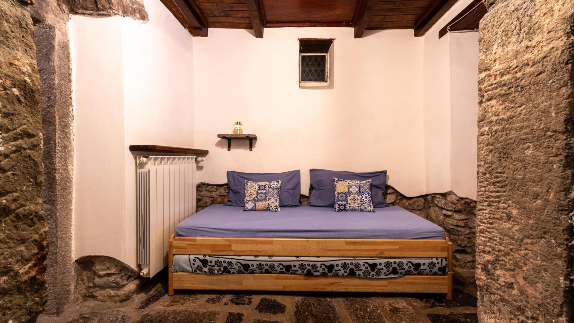 La Casa Delle Pietre Parlanti - Casa In Pietra Ai Piedi Del Parco Delle 5 Terre Bed & Breakfast Biassa Exterior photo