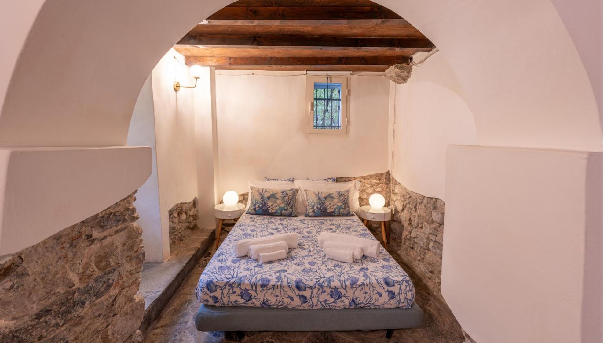 La Casa Delle Pietre Parlanti - Casa In Pietra Ai Piedi Del Parco Delle 5 Terre Bed & Breakfast Biassa Exterior photo